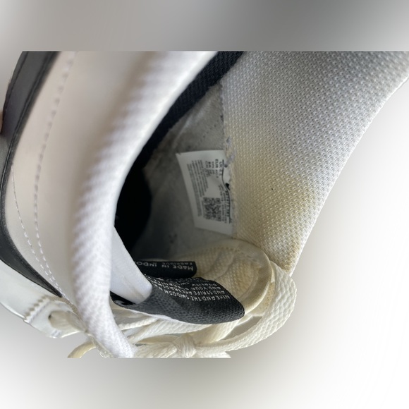 Nike Cortez Size W9 - Gently worn - Picture 4 of 6